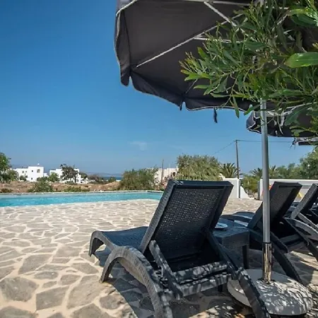 Casa Magnifica - Large Group, Pool, Jacuzzi, Beach Сasa de vacaciones Mikri Vigla